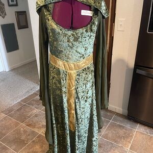 Enchanting Green and Gold Kids Costume